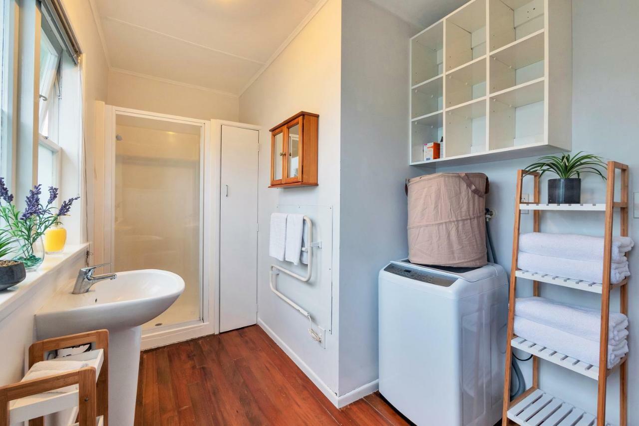 Sunny & Cozy Home Near Western Springs Auckland Ngoại thất bức ảnh