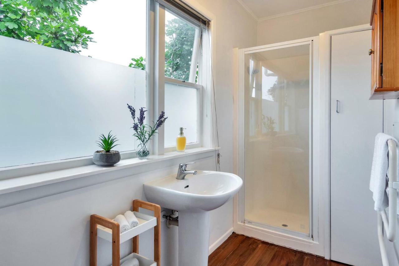 Sunny & Cozy Home Near Western Springs Auckland Ngoại thất bức ảnh